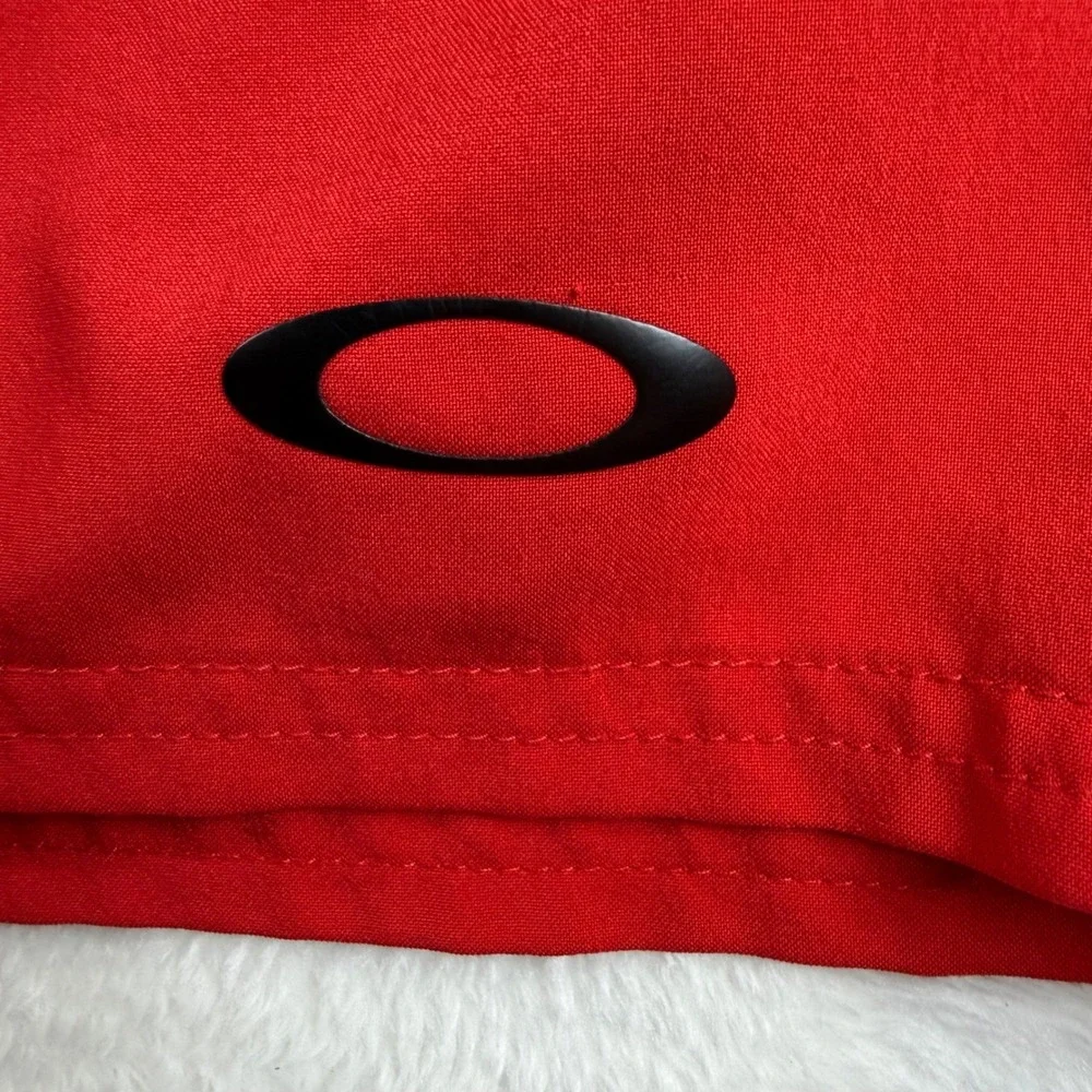 Oakley Mens Red Board Shorts Regular Fit Cargo Pocket Swim Trunks Size 36